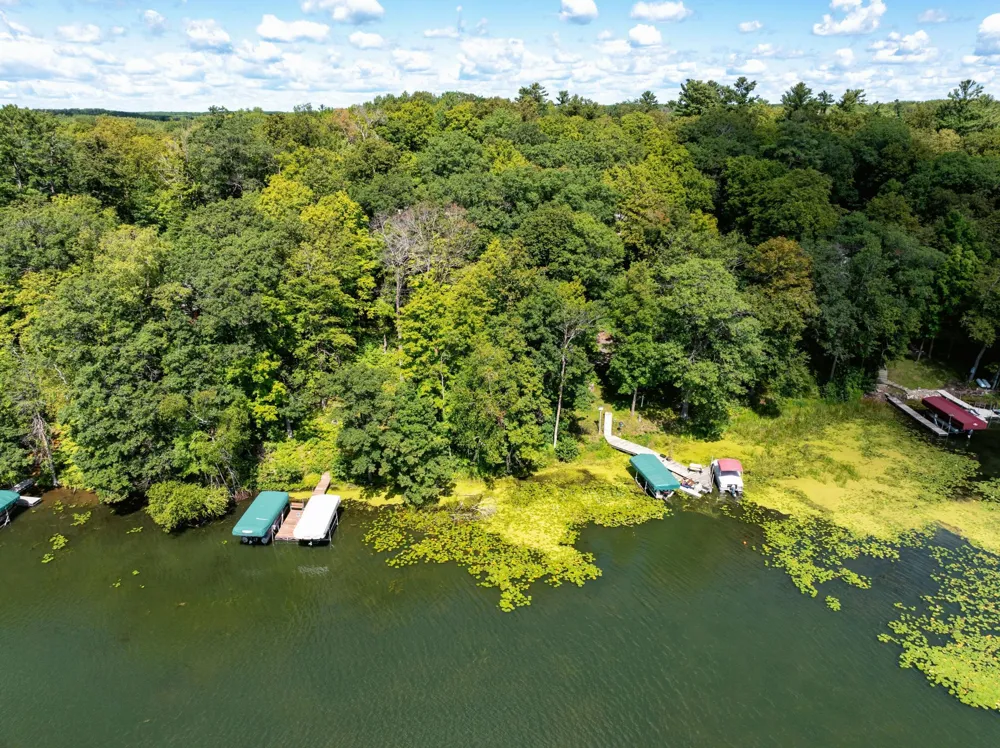 W2371 Blackhawk Road Sarona, WI 54870