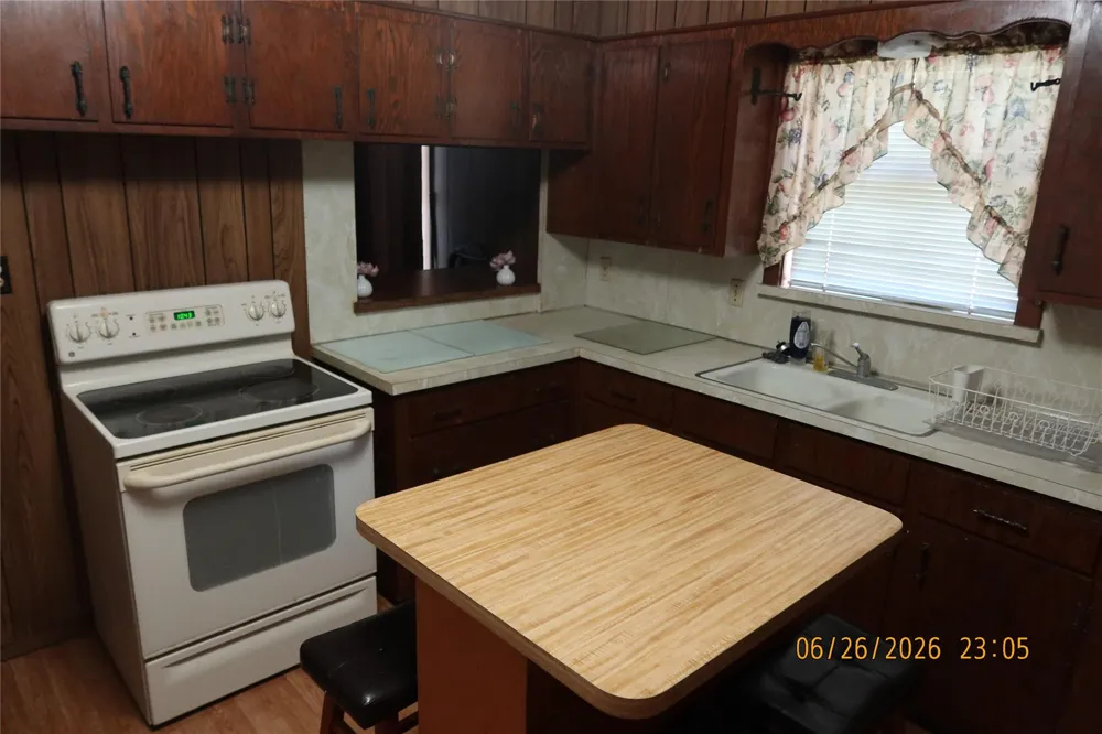 1413 Main Street Schulenburg, TX 78956