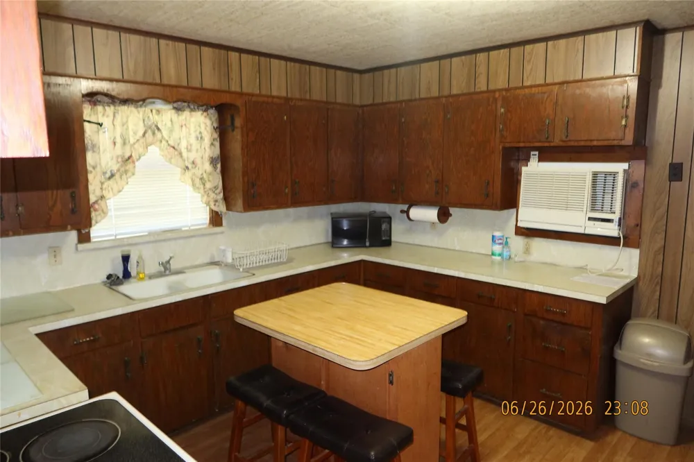 1413 Main Street Schulenburg, TX 78956