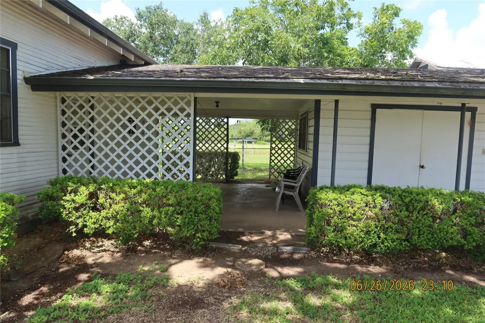 1413 Main Street Schulenburg, TX 78956