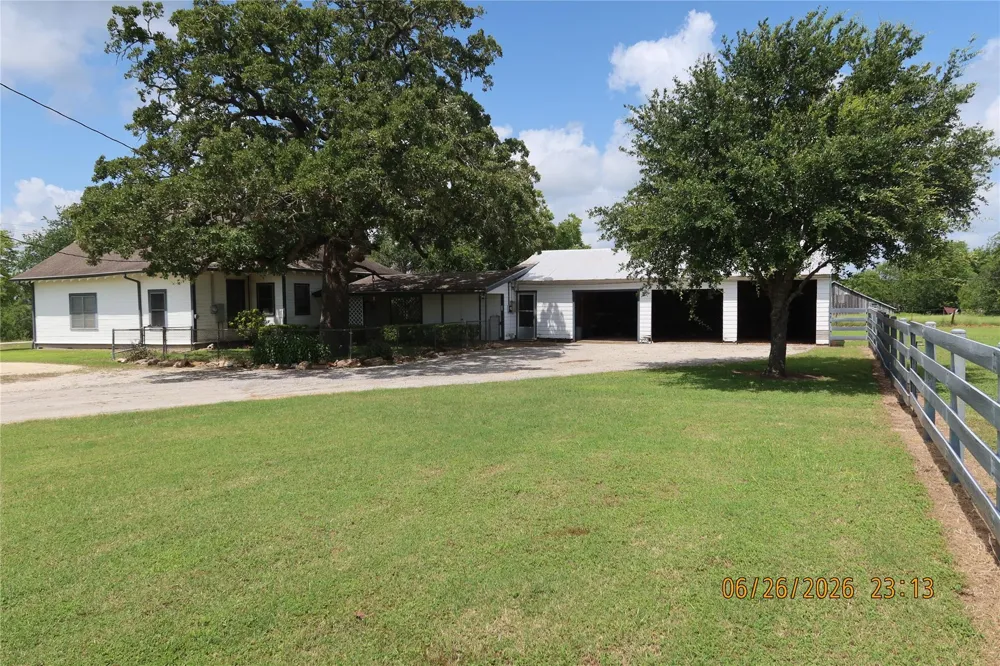 1413 Main Street Schulenburg, TX 78956