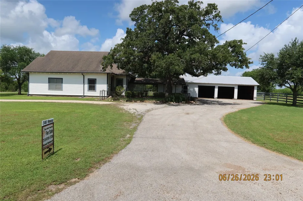 1413 Main Street Schulenburg, TX 78956