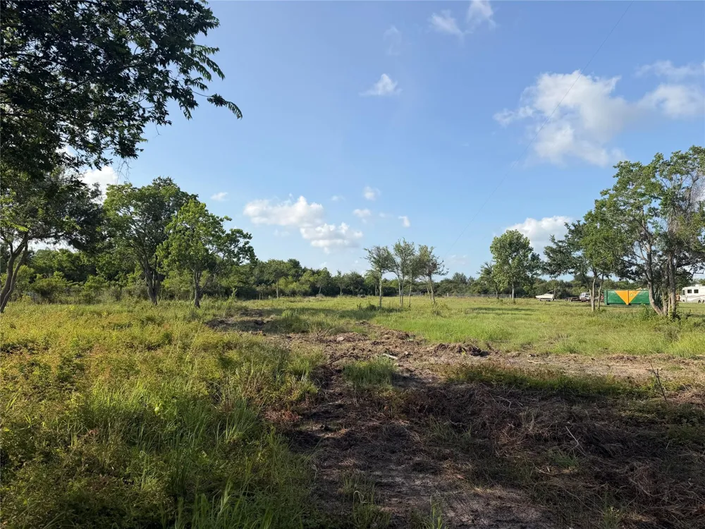 2884 Broadway Street Dickinson, TX 77539