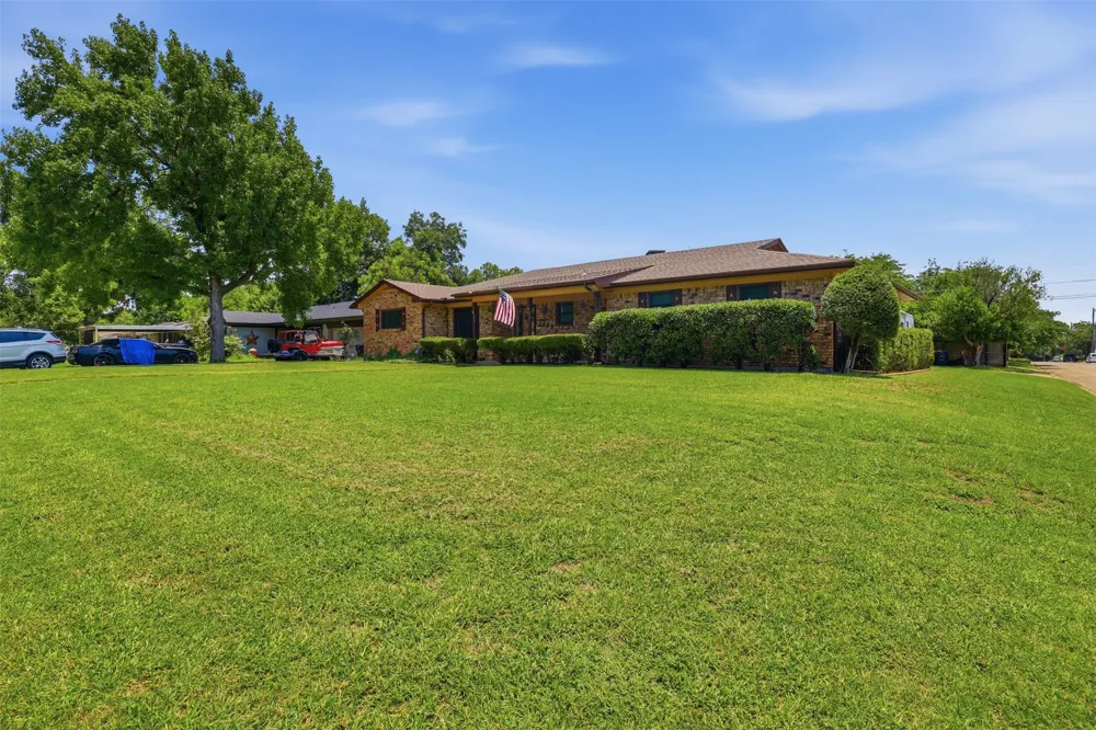 1117 Sheridan Lane Cleburne, TX 76033