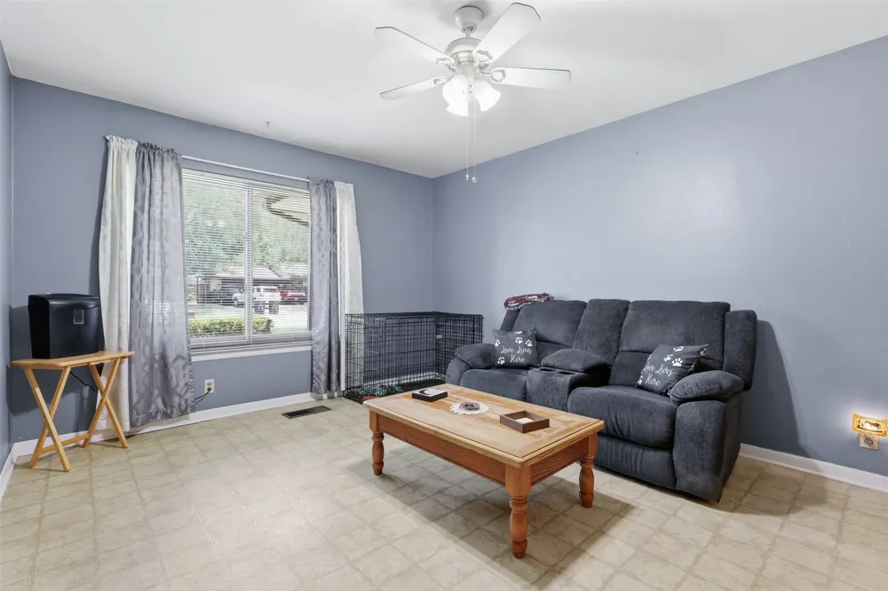 1117 Sheridan Lane Cleburne, TX 76033