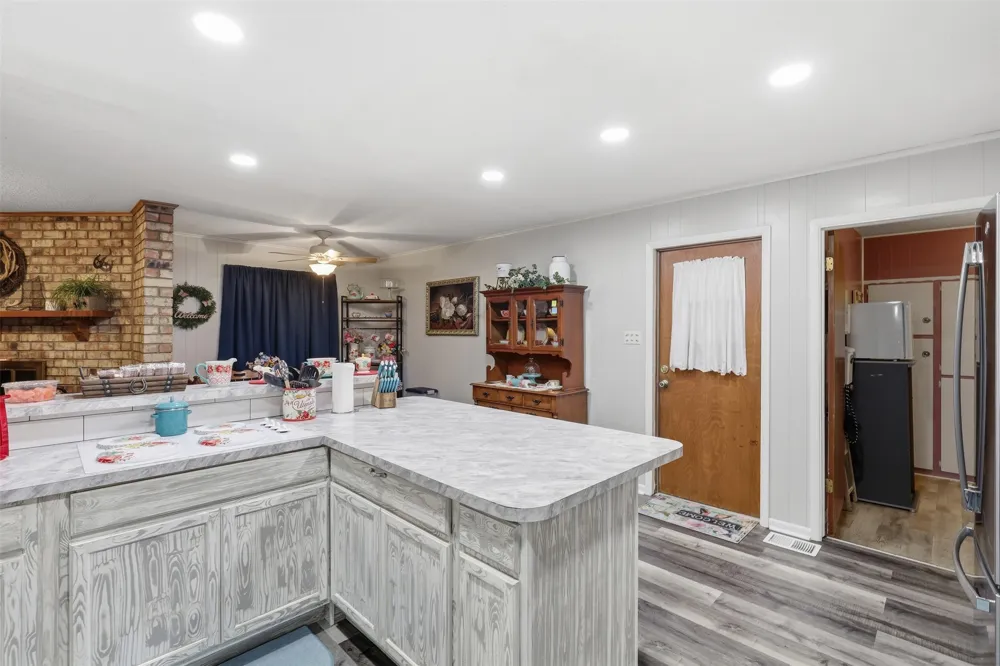 1117 Sheridan Lane Cleburne, TX 76033