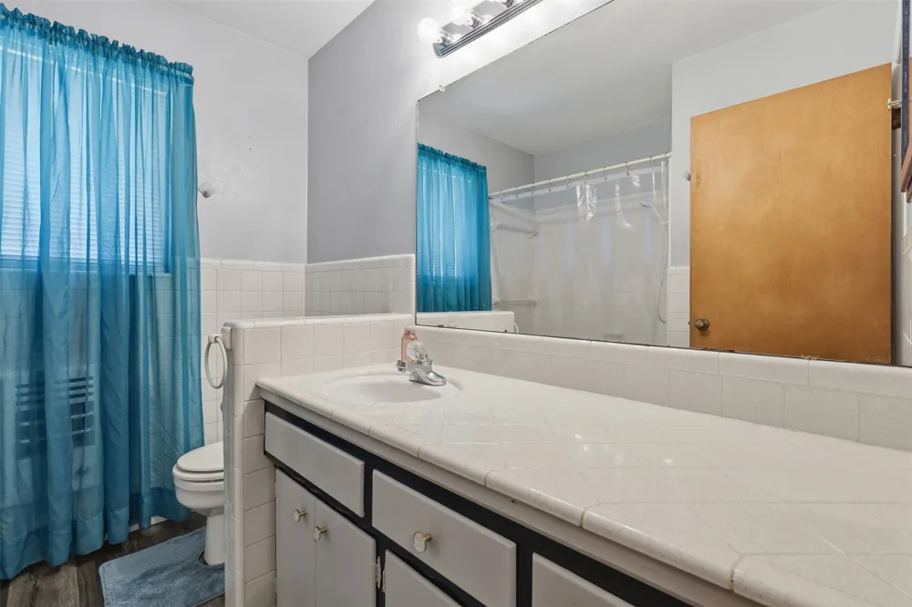 1117 Sheridan Lane Cleburne, TX 76033