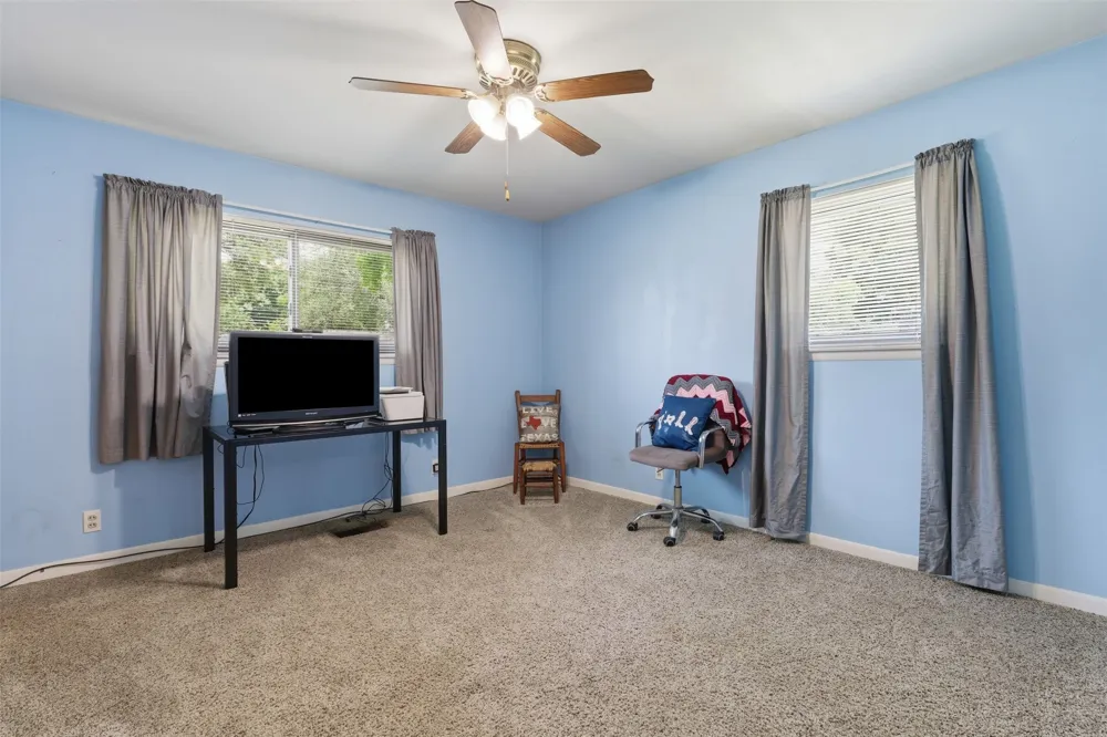1117 Sheridan Lane Cleburne, TX 76033