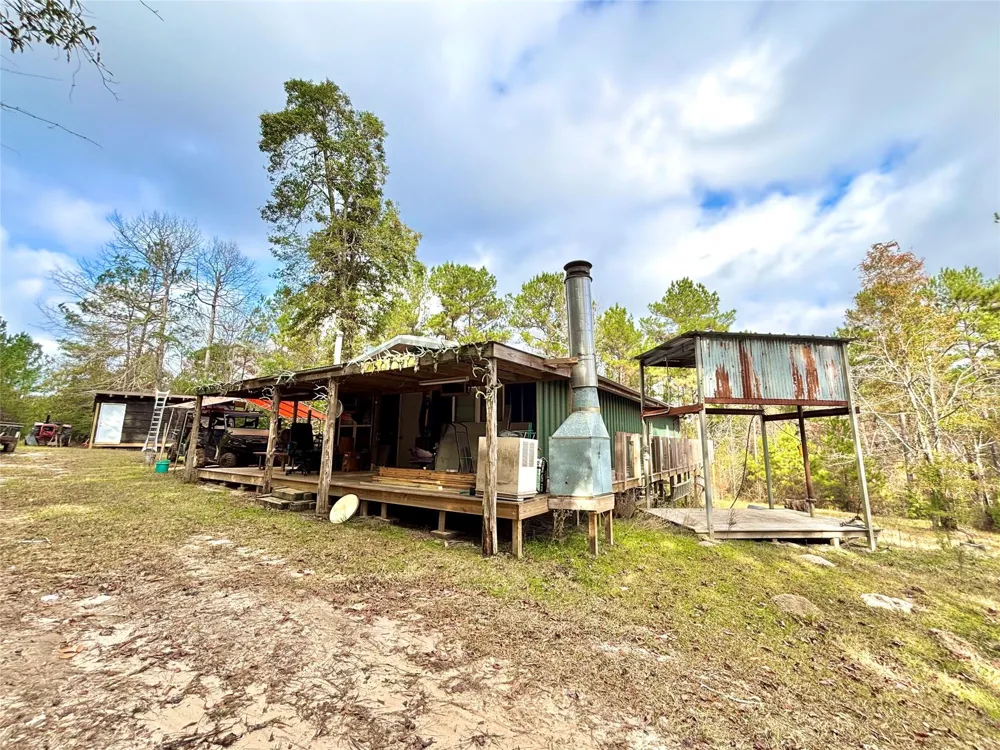 235 Private Road 6912 Colmesneil, TX 75938