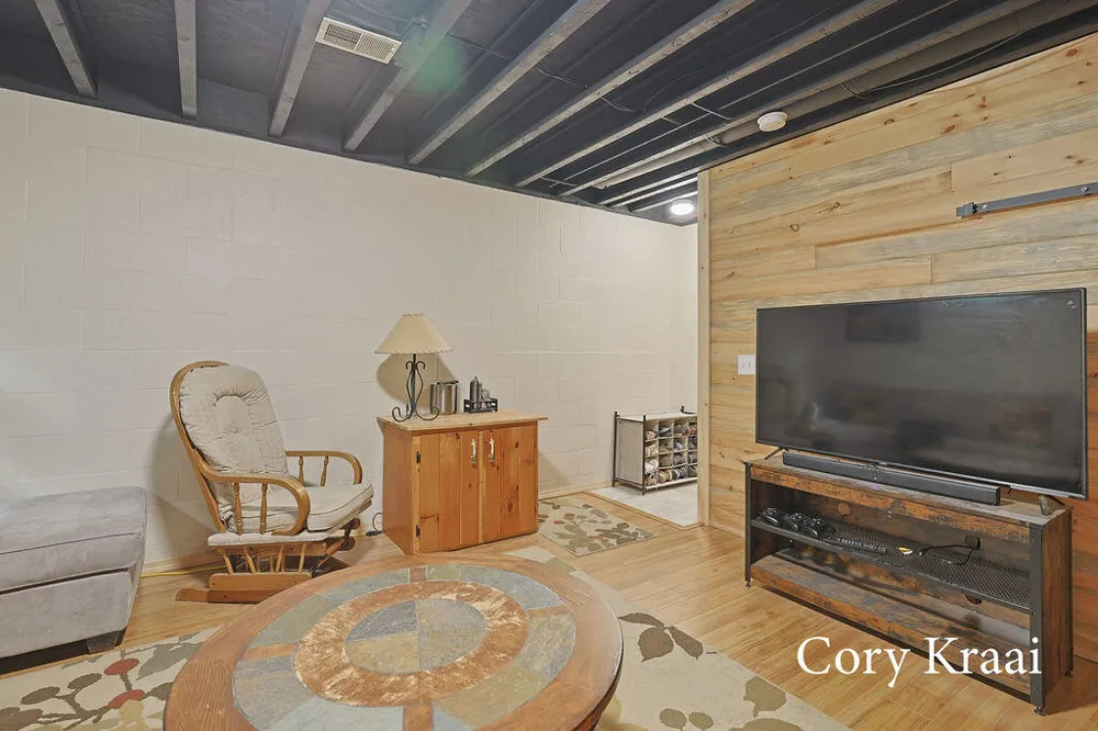 6594 Blackhawk Lane Dalton Township, MI 49457