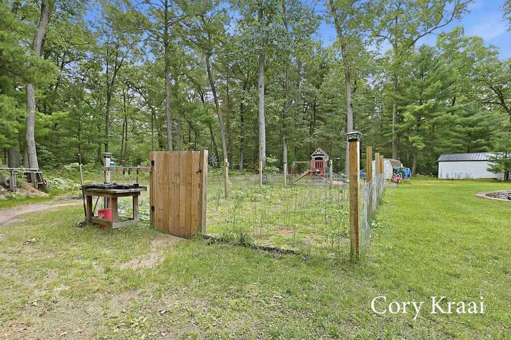 6594 Blackhawk Lane Dalton Township, MI 49457