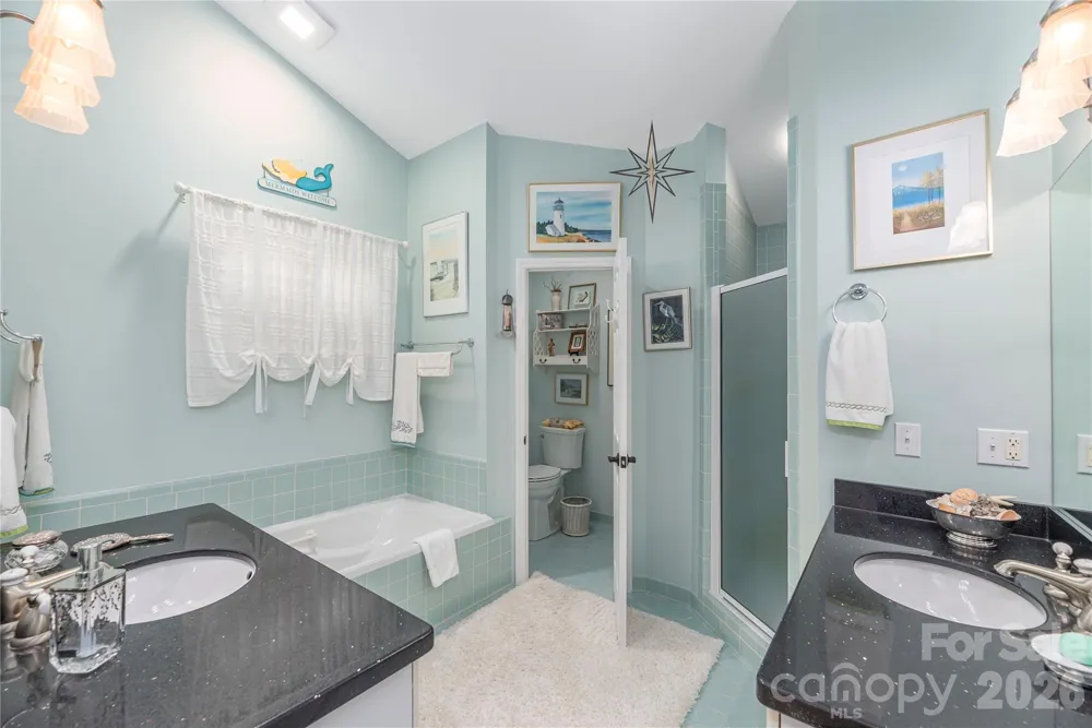 94 Oakcrest Lane Waynesville, NC 28786