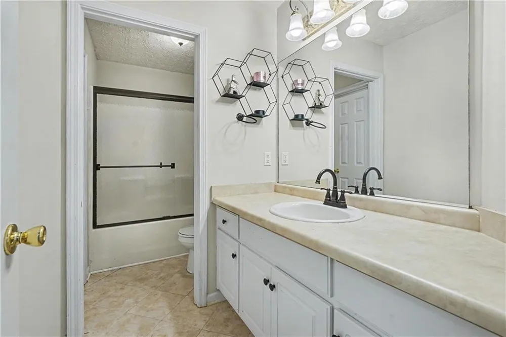 1857 High Green Drive Statham, GA 30666