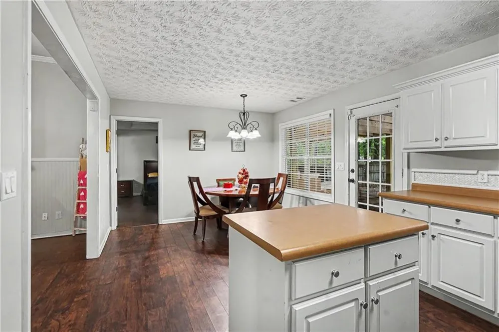 1857 High Green Drive Statham, GA 30666