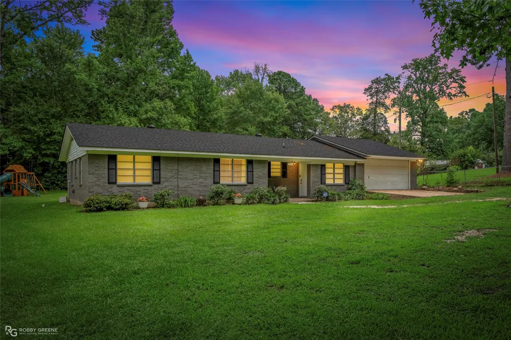 175 Magnolia Road Dubberly, LA 71024