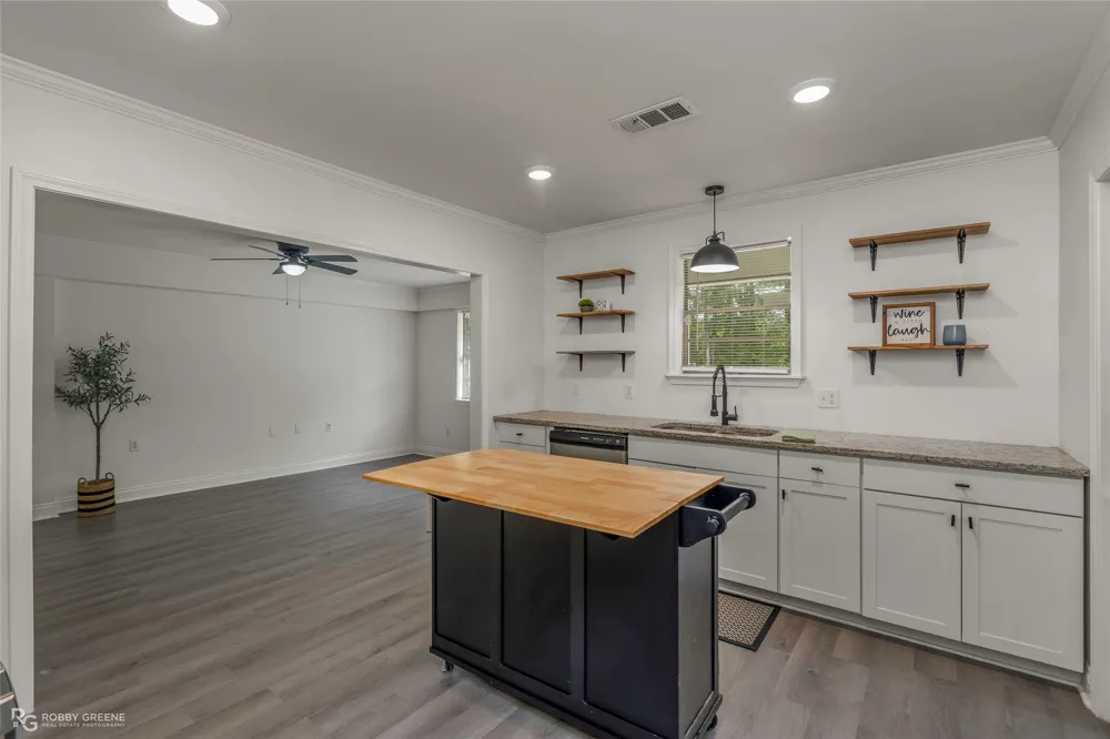175 Magnolia Road Dubberly, LA 71024