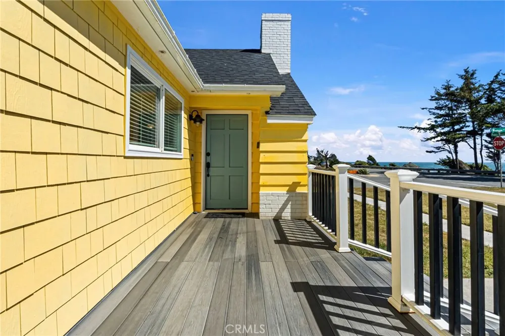 424 Pebble Beach Crescent City, CA 95531