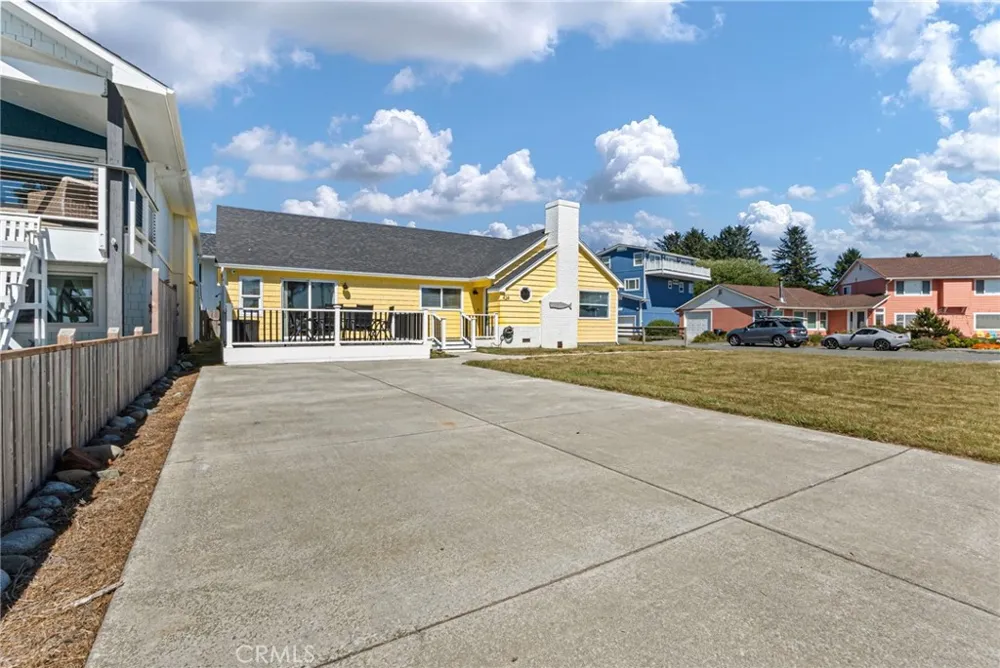 424 Pebble Beach Crescent City, CA 95531