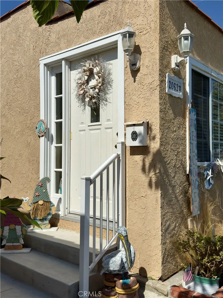 2063 W 220th Street Torrance, CA 90501