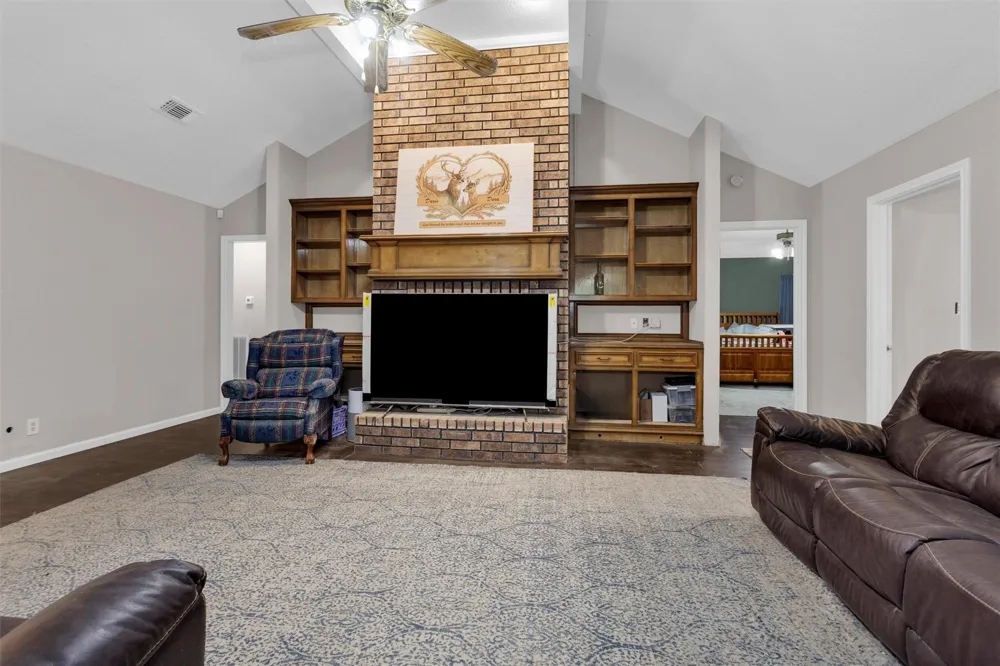 943 Fm 2989 Midway, TX 75852