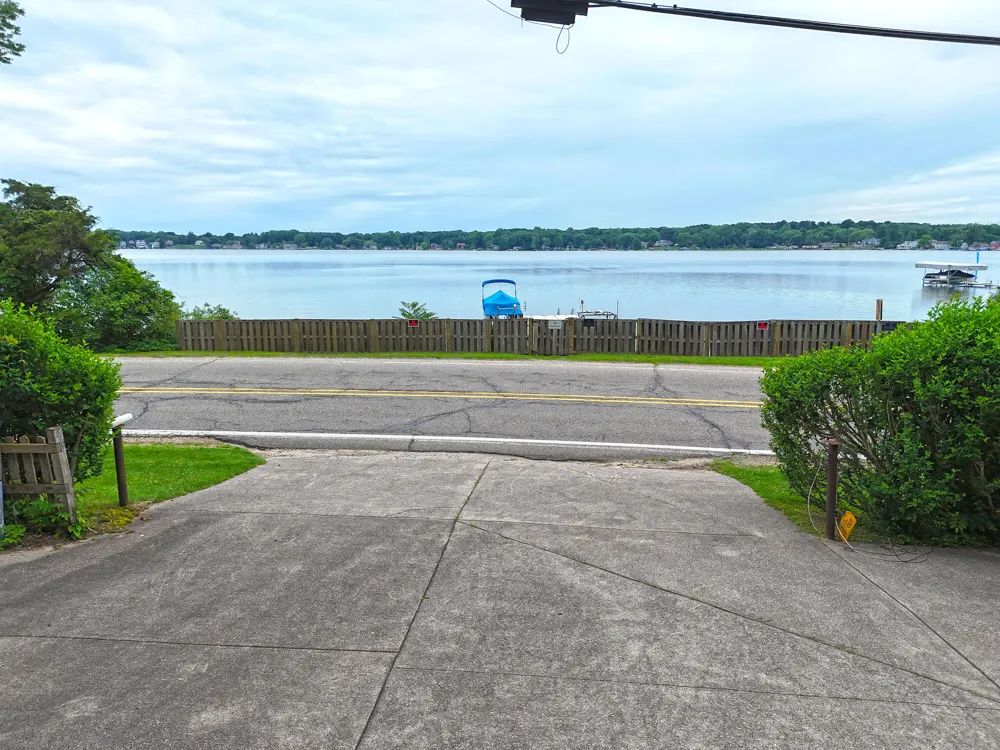 54891 Indian Lake Road Dowagiac, MI 49047