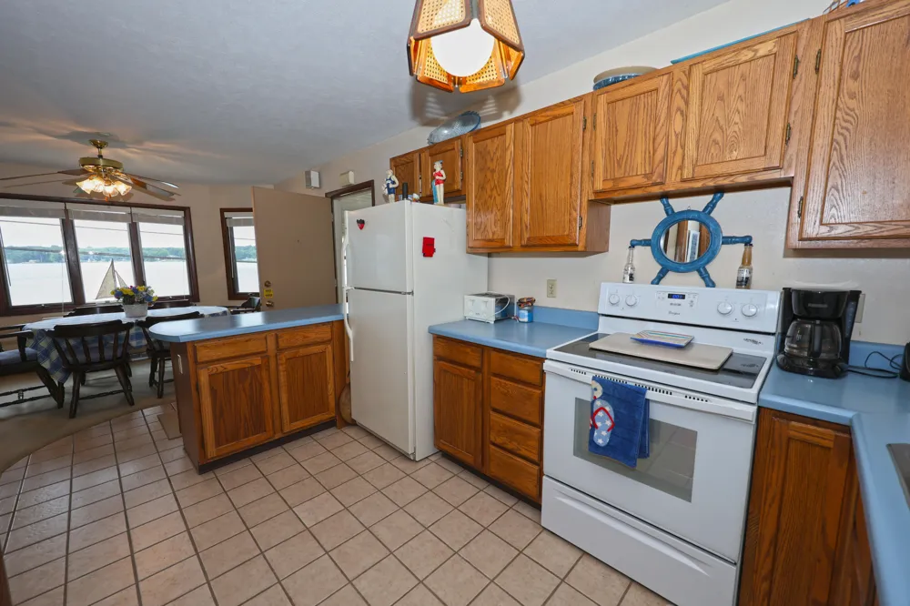 54891 Indian Lake Road Dowagiac, MI 49047