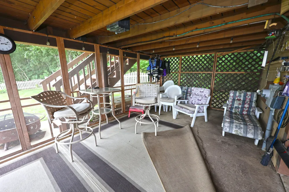 54891 Indian Lake Road Dowagiac, MI 49047