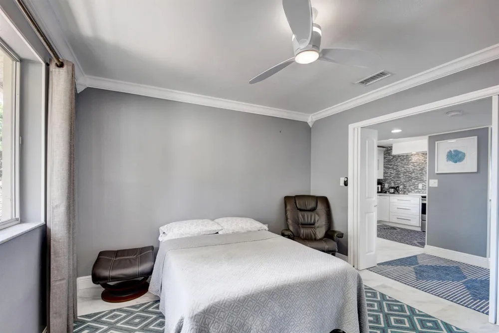 9204 Glenmoor Drive West Palm Beach, FL 33409