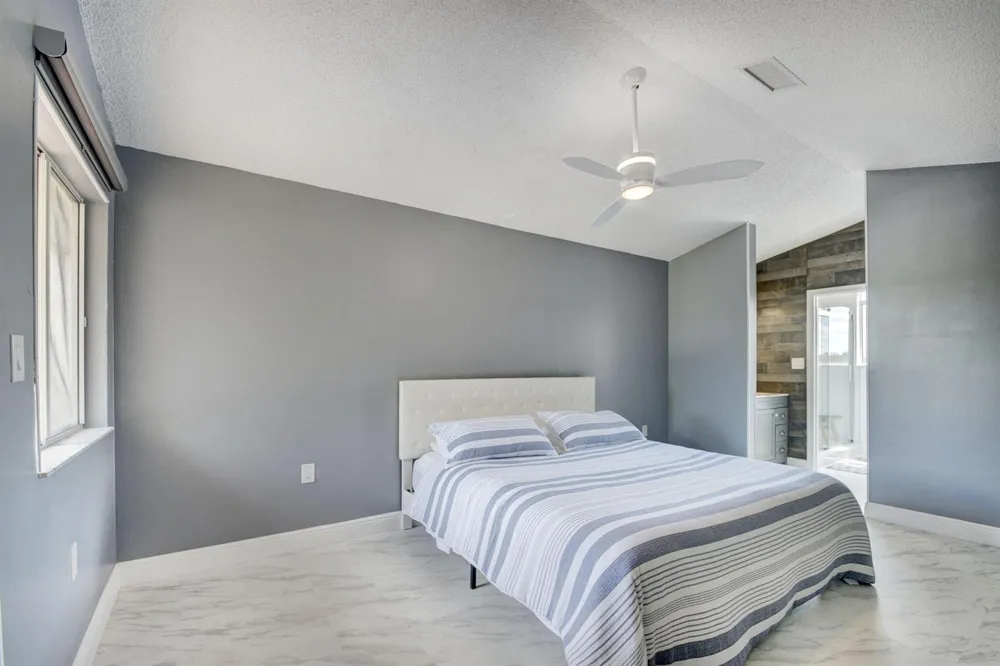 9204 Glenmoor Drive West Palm Beach, FL 33409