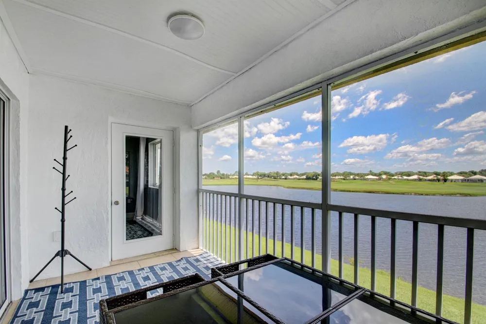 9204 Glenmoor Drive West Palm Beach, FL 33409
