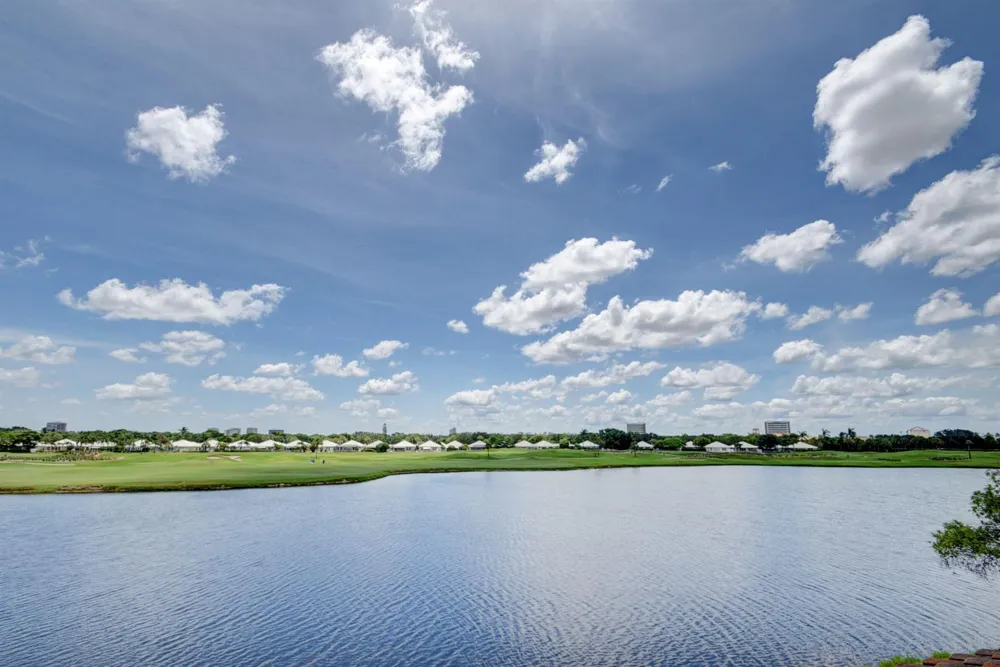 9204 Glenmoor Drive West Palm Beach, FL 33409