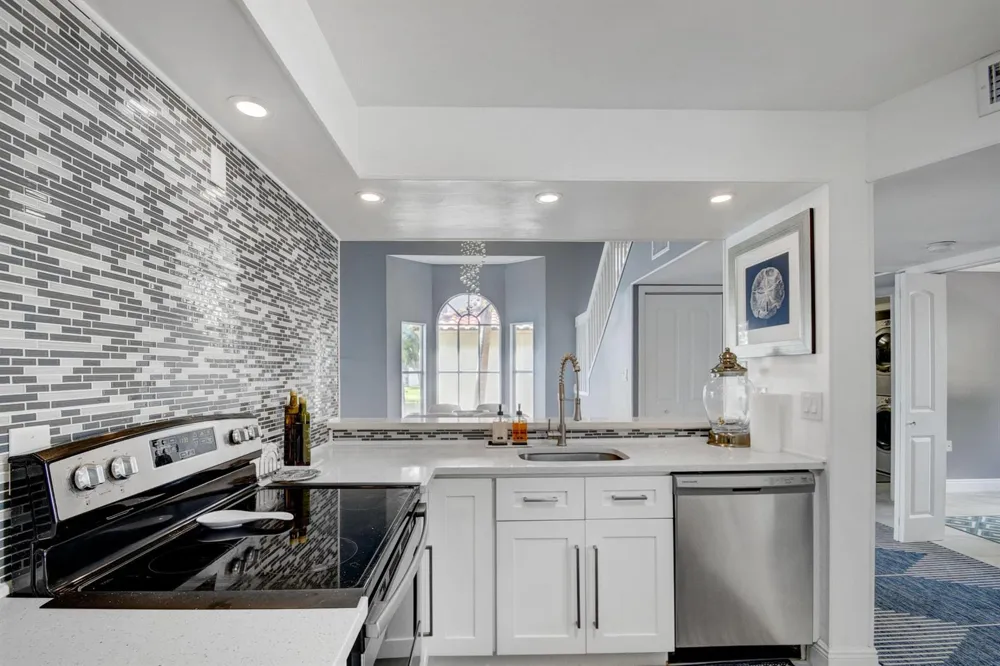 9204 Glenmoor Drive West Palm Beach, FL 33409