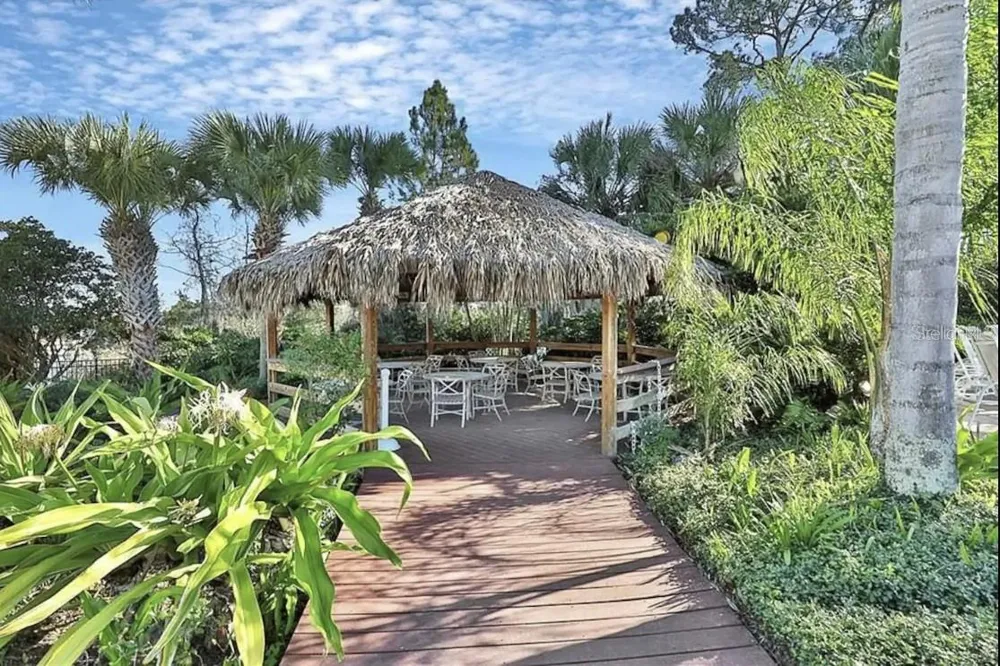 706 GRAN BAHAMA BOULEVARD #706 Davenport, FL 33897