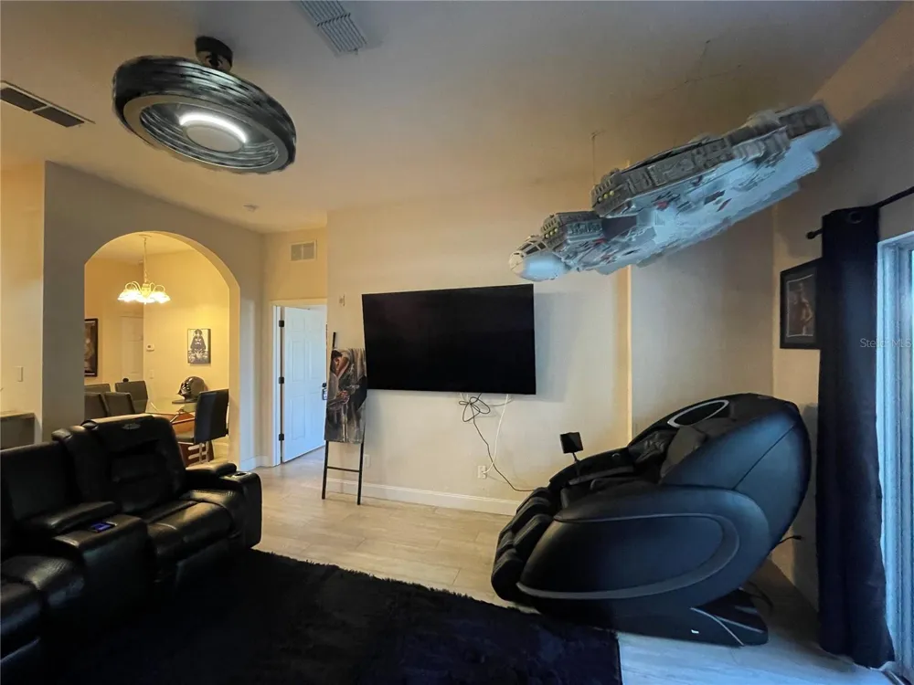 706 GRAN BAHAMA BOULEVARD #706 Davenport, FL 33897