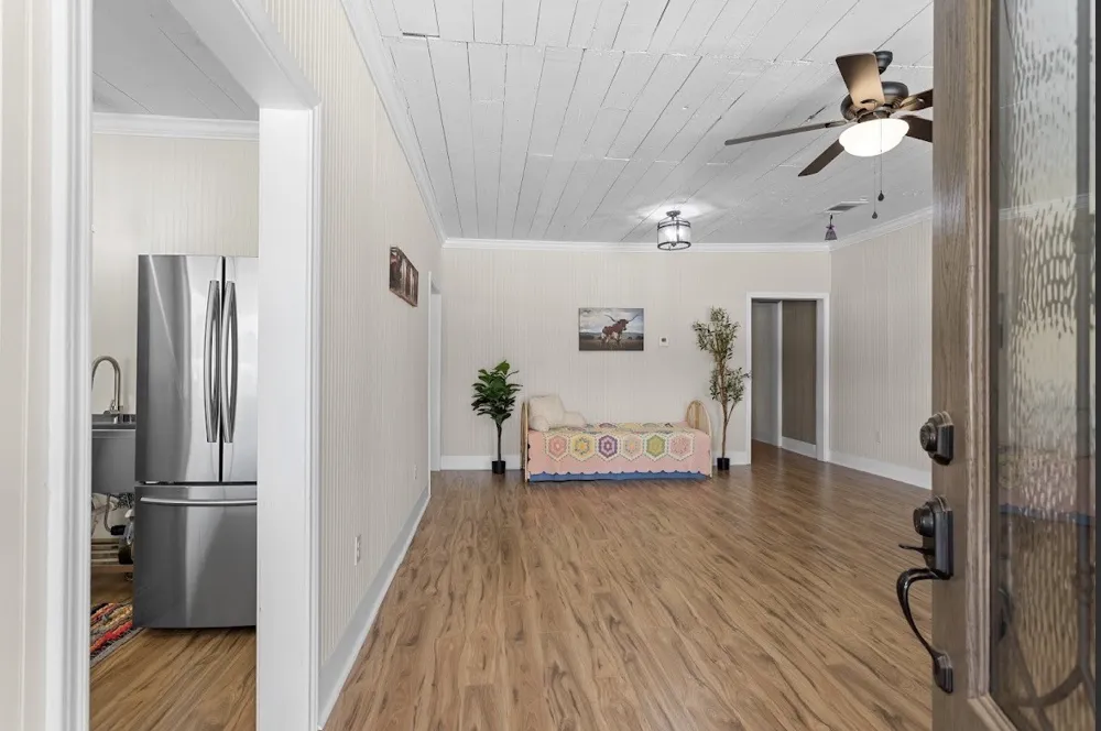 1003 W 5th Street Clifton, TX 76634