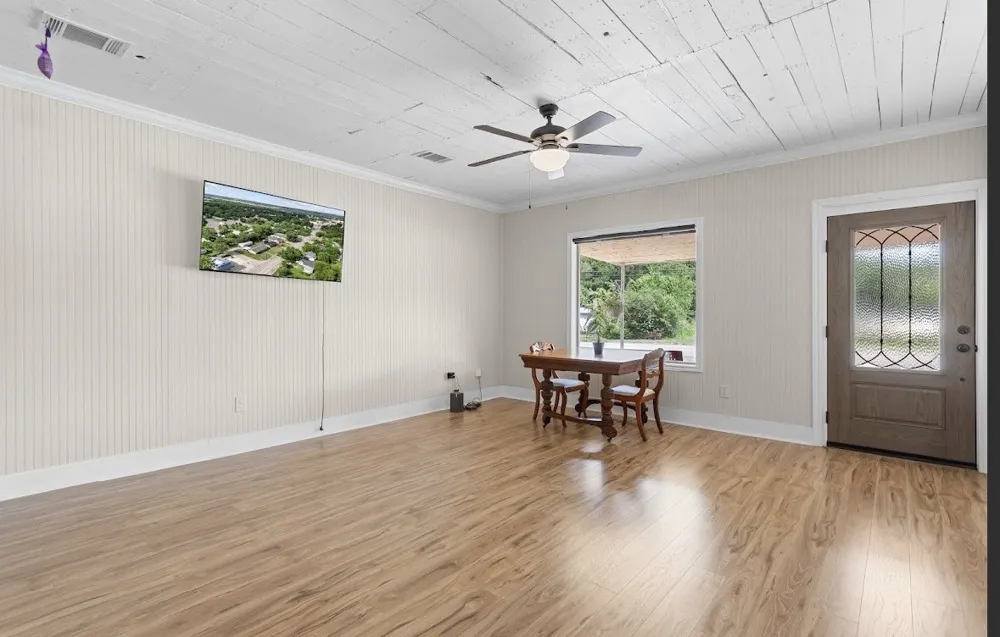 1003 W 5th Street Clifton, TX 76634