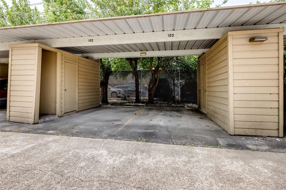 3654 Ocee Street Houston, TX 77063
