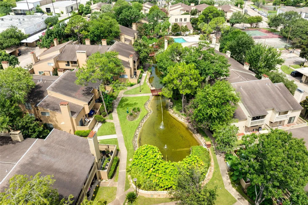 3654 Ocee Street Houston, TX 77063