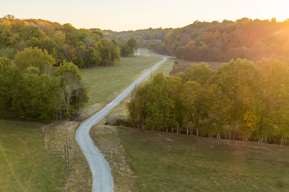 3899 Boston Theta Road Thompsons Station, TN 37179