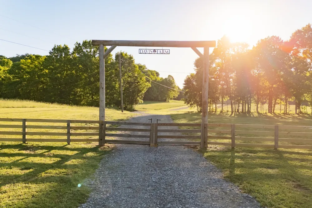 3899 Boston Theta Road Thompsons Station, TN 37179