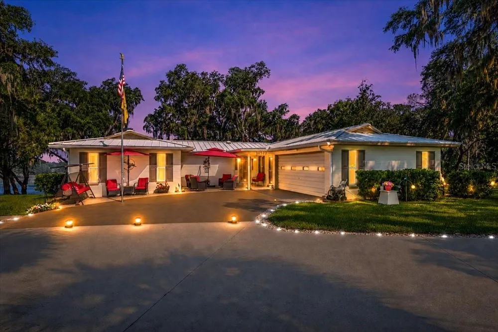 10522 SE 146TH TERRACE ROAD Ocklawaha, FL 32179