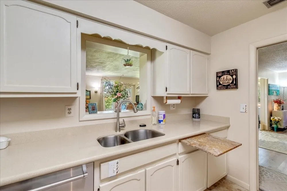 10522 SE 146TH TERRACE ROAD Ocklawaha, FL 32179