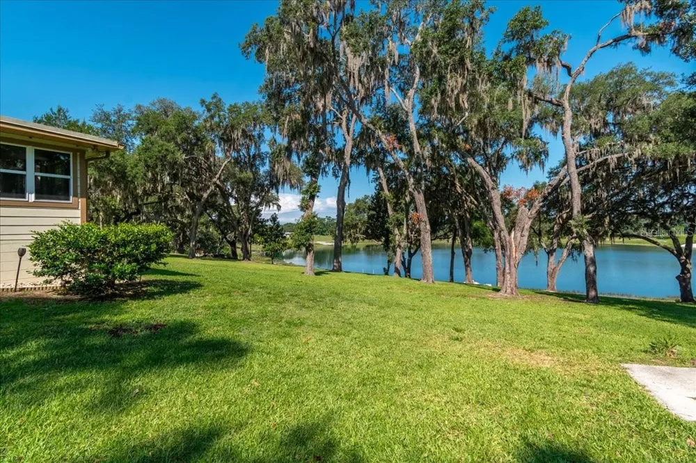 10522 SE 146TH TERRACE ROAD Ocklawaha, FL 32179