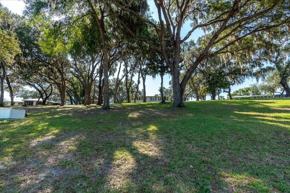 10522 SE 146TH TERRACE ROAD Ocklawaha, FL 32179