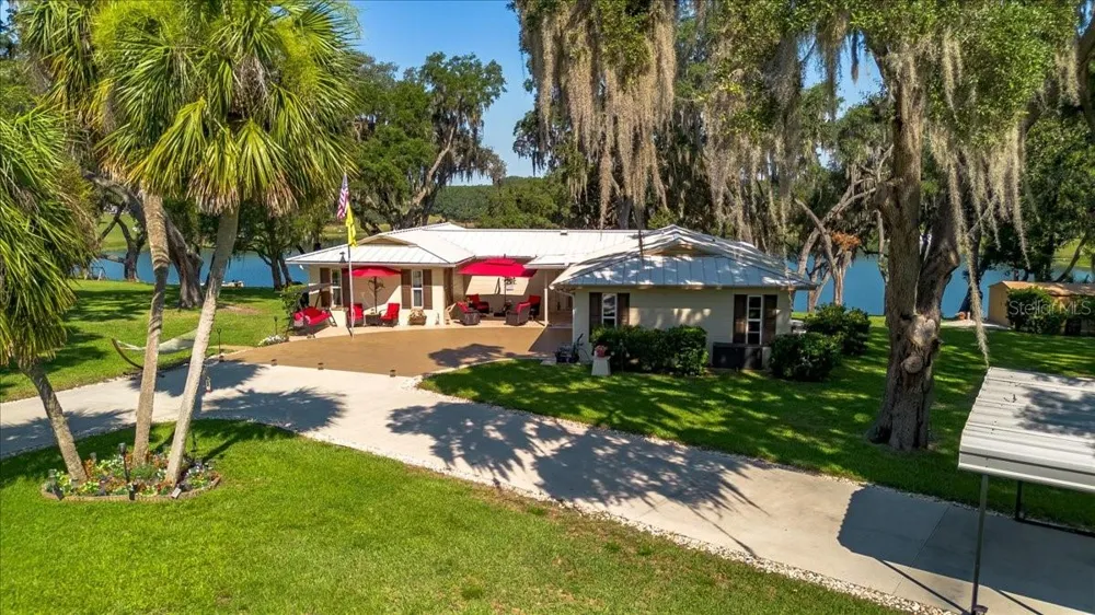10522 SE 146TH TERRACE ROAD Ocklawaha, FL 32179