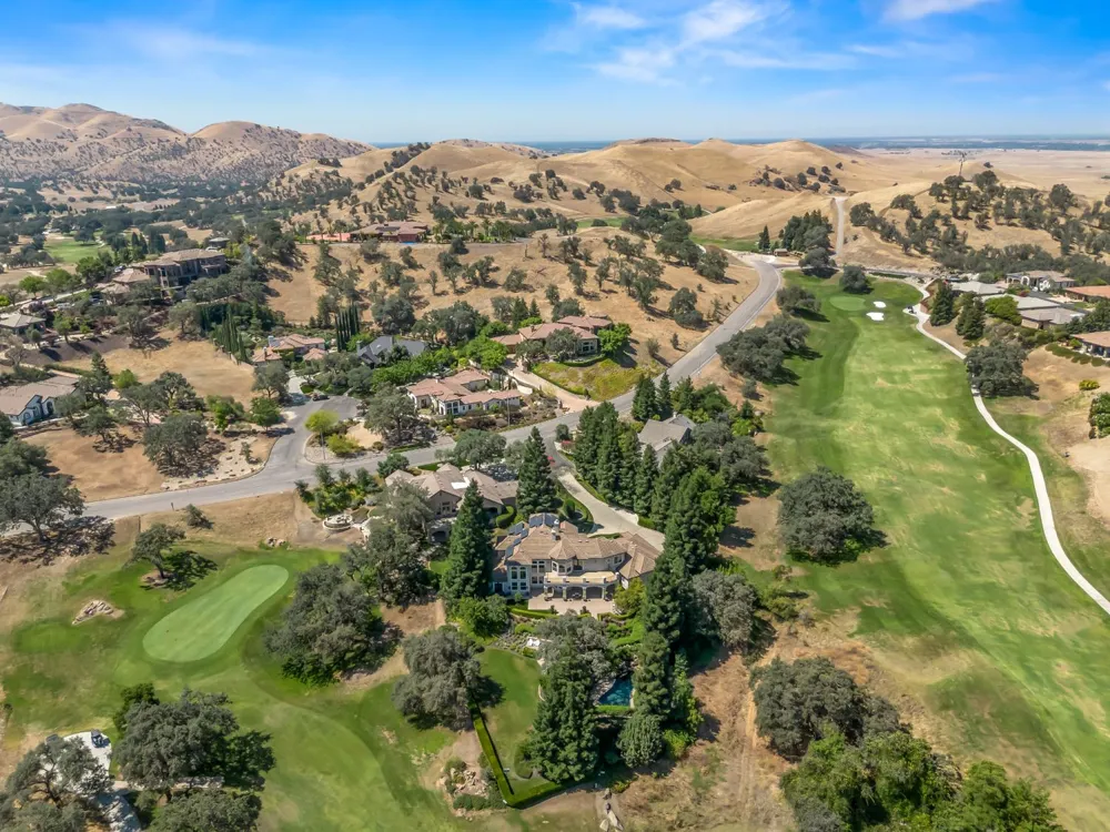 21998 Brighton Crest Drive Friant, CA 93626