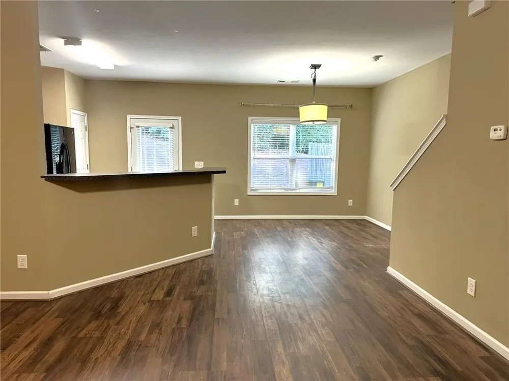538 Oakside Place Acworth, GA 30102