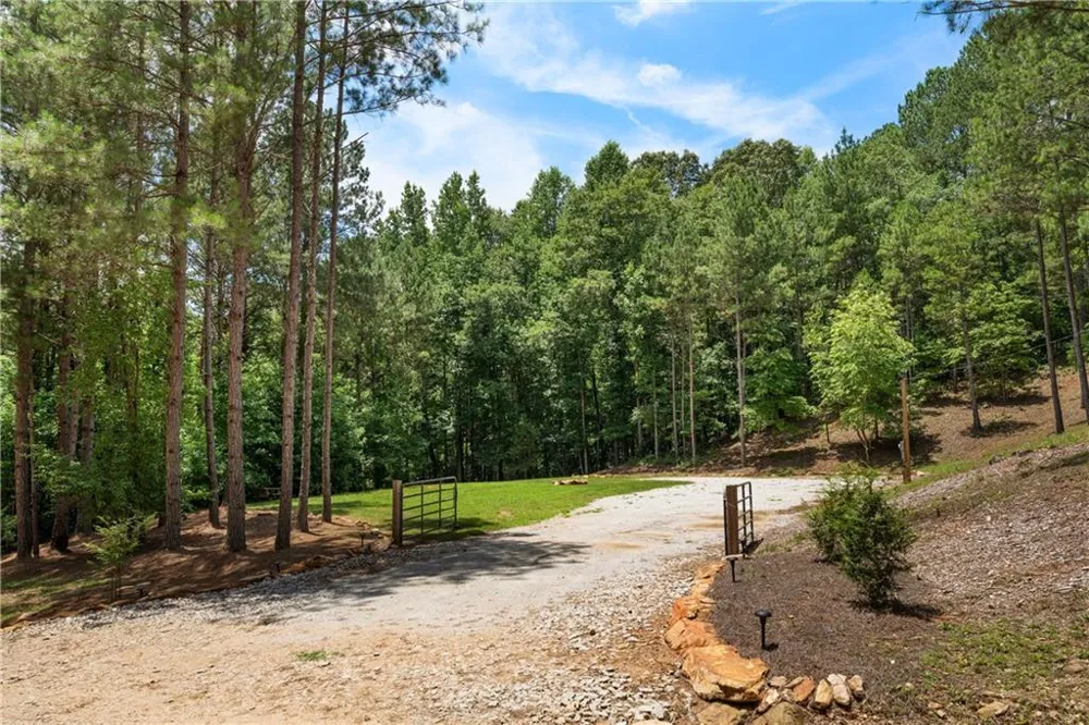 1014 County Road 2565 Wedowee, AL 36278