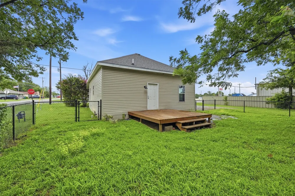 111 Britton Street Tom Bean, TX 75489