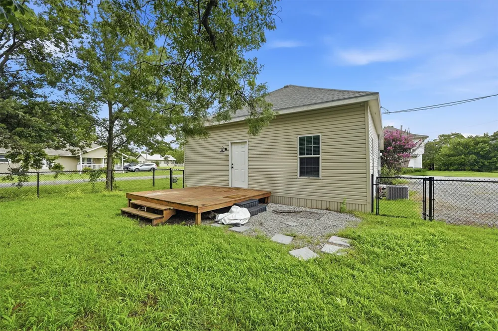 111 Britton Street Tom Bean, TX 75489